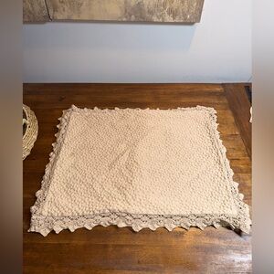 2 Southern Living Quilted Standard Pillow Shams Crochet Trim Bedding 20x26